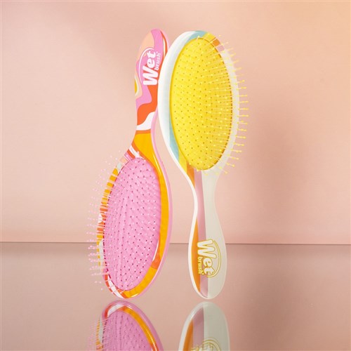 WetBrush Endless Summer Detangler Ice Cream